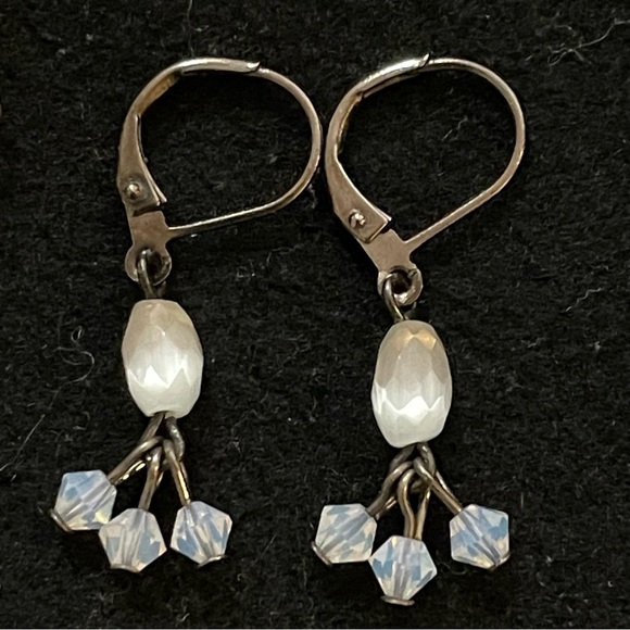 Vintage 90s Dainty Earrings - Picture 2 of 14